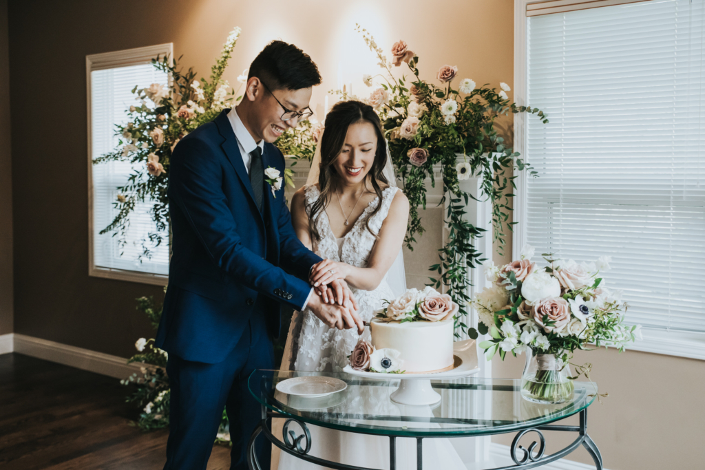 Elegant Calgary Minimony | J + A