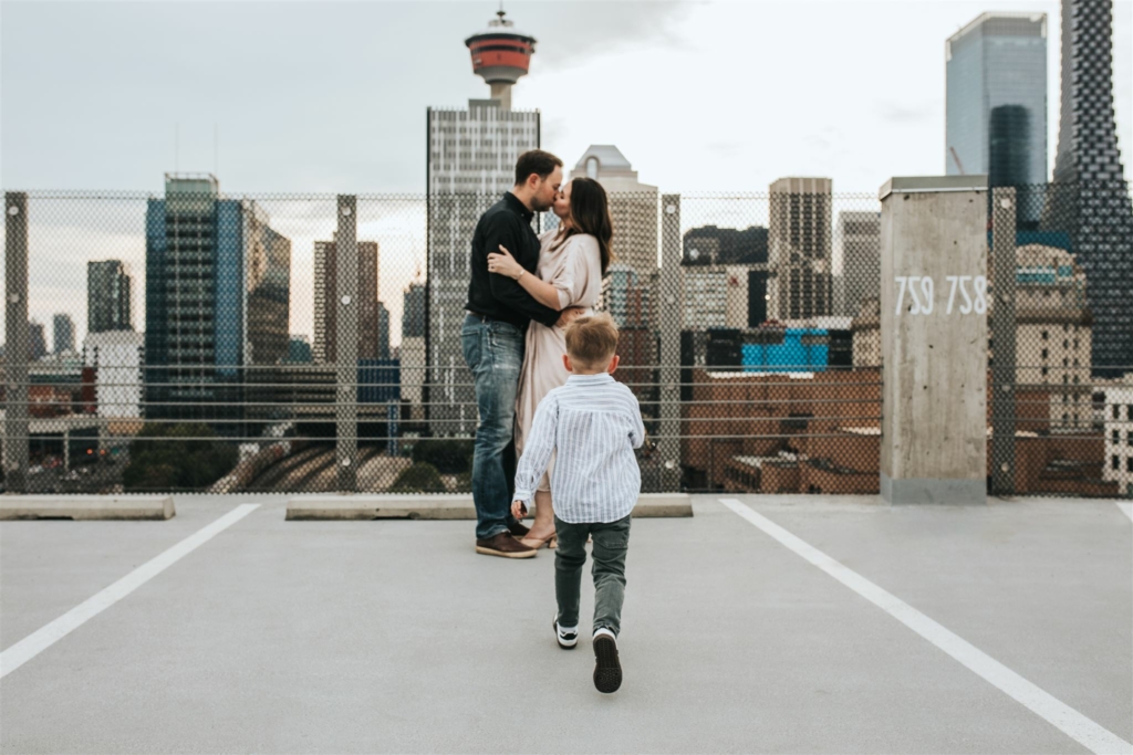 The Perfect Backdrop: Choosing a Location for Your Family Photography Session