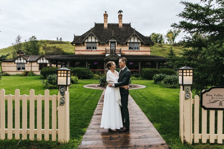 Bow Valley Ranche Wedding by Calgary Wedding Photographer Sue Moodie Photography